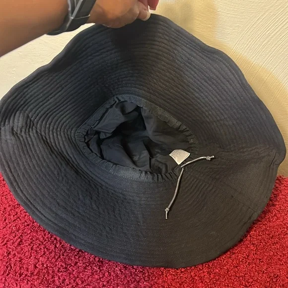 Coolibar Black Hat - Picture 4 of 7